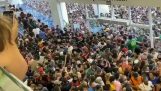 Ένα πολυκατάστημα ανοίγει κατά τη διάρκεια της πανδημίας στη Βραζιλία