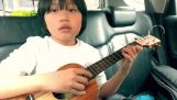 to “živá mŕtvola” ukulele z chlapca 11 rokov