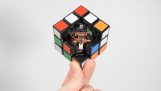 Rubikova kocka, ktorá rieši len