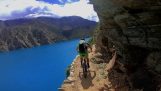 在尼泊尔的风险骑自行车