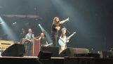 Foo Fighters play 'Enter Sandman’ with a 10 year old boy on guitar
