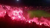 Χάος από πυροτεχνήματα σε γήπεδο της Αλγερίας