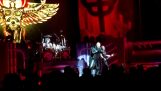 Judas Priest w porównaniu z telefonu komórkowego