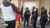 FANTASTISK:Roma forsvare GUARDIA Civil og kaste til Mossos i nabolaget