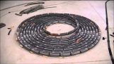 Fast endless Bi-directional spiral with an ho scale train ( side view )