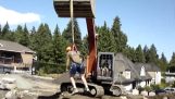 Improviseret coaster med en gravemaskine