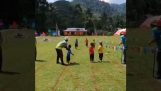 เด็กวัยหัดเดิน Match Relay (ประเทศแทนซาเนีย)