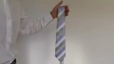 Ο πιο εύκολος τρόπος να δέσεις μια γραβάτα
