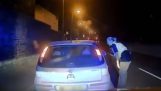 Οδηγός δεν αντιλαμβάνεται τις οδηγίες της αστυνομίας