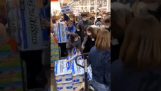 Pánik a toalettpapír piacra Japánban