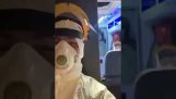 Ambulanse Polen spiller musikk av Ghostbusters