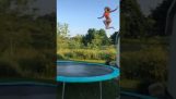 Du trampoline à la piscine (en cas d'échec)