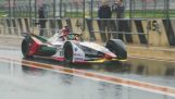 Zvuk elektrických vozů Formule E