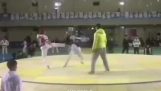 Mișcare impresionantă într-un meci de Taekwondo