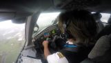 Pilóta leszáll egy repülőgépre egy nagy vihar idején