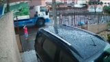 Un trabajador de la limpieza salva la vida de un niño (Brasil)