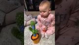 Vauva löysi keskustelukumppanin