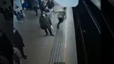 Tentato omicidio in una stazione della metropolitana