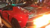 Η Lamborghini έπιασε φωτιά (Βιετνάμ)