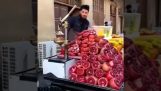 바그다드에서 석류 주스 판매
