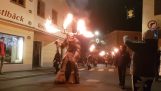 Parade av Krampus før festen for St.. Nicholas (Østerrike)