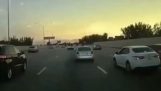 Un'autostrada auto ballare