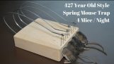 アクションには427年の古いスタイル春のマウストラップ. 1夜で4匹のマウス.