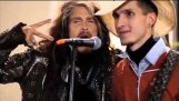 Steven Tyler – Aerosmith – Sings “I Don’t Want To Miss A Thing” with Street Busker in Moskow